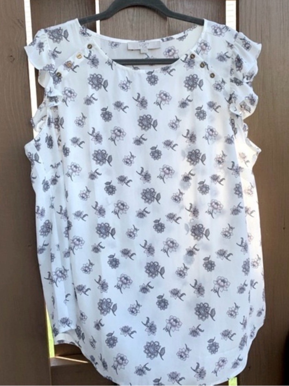 NWOT Loft flutter sleeve floral top